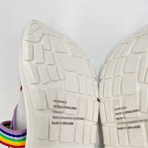 Madden Girl Womens Size 7.5 Rainbow Pride Sun Sport Summer Sandals Shoes - Picture 9 of 12